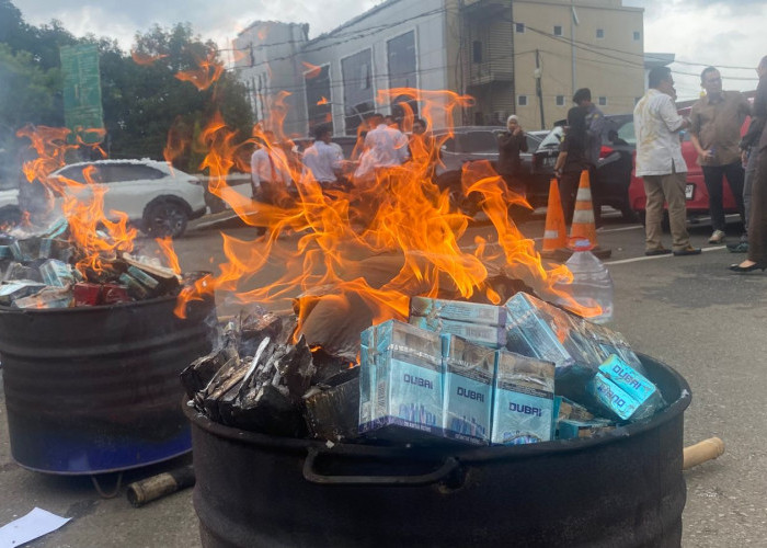 Kejaksaan Negeri Kabupaten Bogor Musnahkan 2.019 Slop Rokok Tanpa Cukai