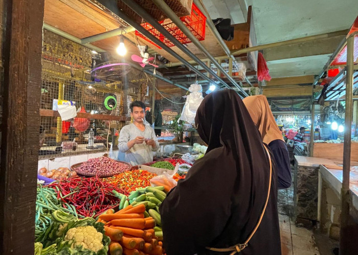 Jelang Ramadan, Pedagang Pasar Cibinong Alami Kenaikan Omset