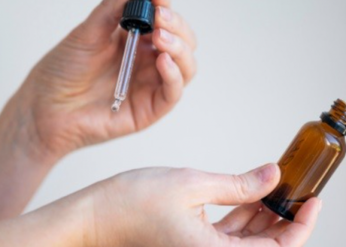 Fakta Menarik Minyak Gosok Cap Tawon yang Perlu Kamu Ketahui!