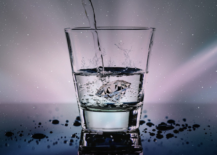 Rajin Minum Air Putih Ternyata Baik Untuk Kesehatan Lho, Inilah Manfaat Air Putih Bagi Kesehatan!
