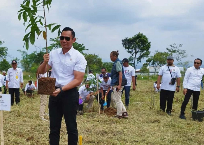Menteri AHY Beri Izin Warga Ciawi Bogor untuk Mengelola 250 Hektare Tanah Hasil Redistribusi