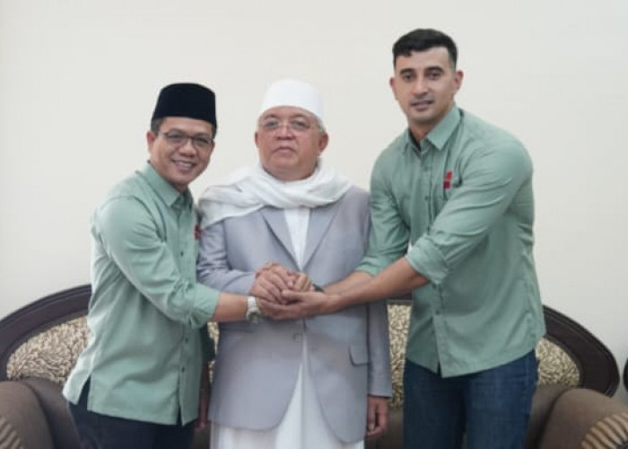 KH Sofyan Yahya Doakan Kemenangan Dadang Supriatna-Ali Syakieb di Pilbup Bandung