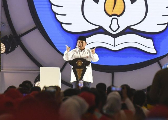 Prabowo Umumkan Kenaikan Anggaran Kesejahteraan Guru 2025 Menjadi Rp81,6 Triliun