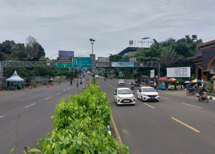 30.000 Kendaraan Melintasi Puncak, Satlantas Polres Bogor Terapkan One Way Arah Bawah