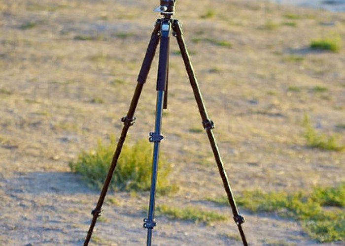 5 Tripod yang Bagus untuk Memaksimalkan Hasil Fotografi! Cek Harganya Disini!   