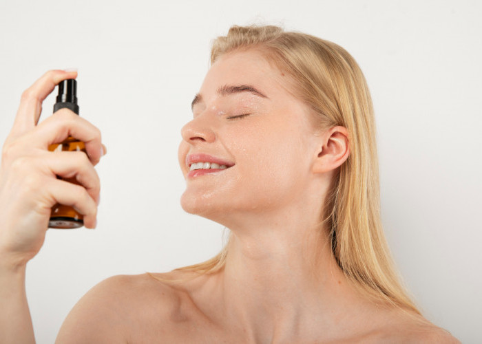 Bikin Make Up Kamu Awet Seharian! Inilah 5 Rekomendasi Setting Spray Terbaik Tahun 2023, Harganya Terjangkau!