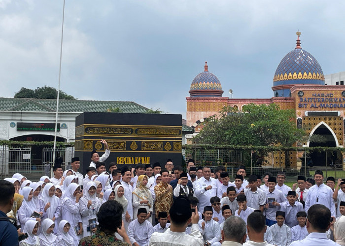 Ratusan Siswa SMA Al Madinah Terima Workshop AI, Wapres RI Pantau Langsung