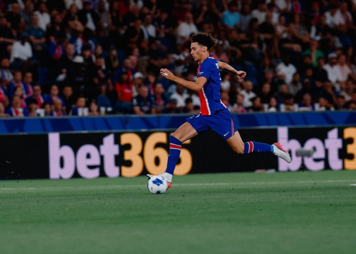 Debut di PSG, Maghnes Akliouche Langsung Rasakan Gelar Juara