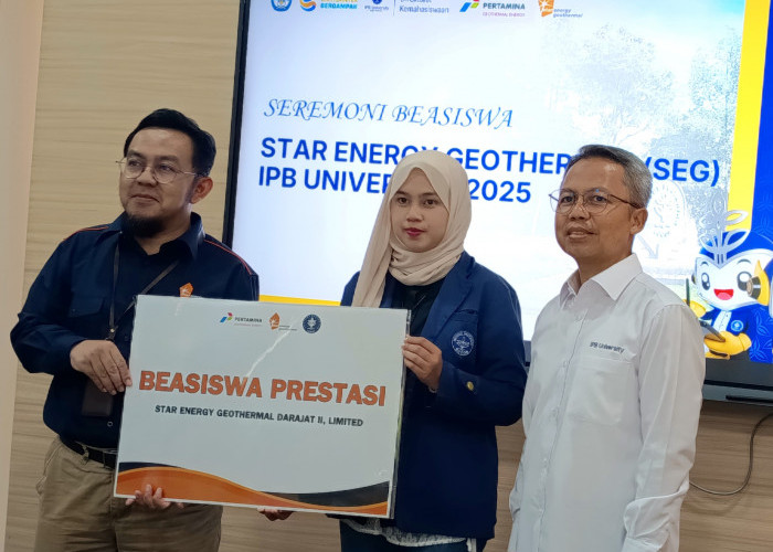 Belasan Mahasiswa IPB Menerima Beasiswa Senilai Rp190 Juta