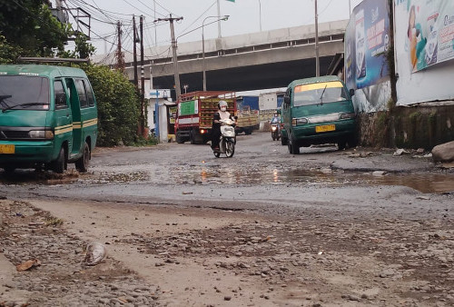 Jalan Rusak di Cileunyi Kabupaten Bandung Belum Juga Diperbaiki, Begini Tanggapan Kades