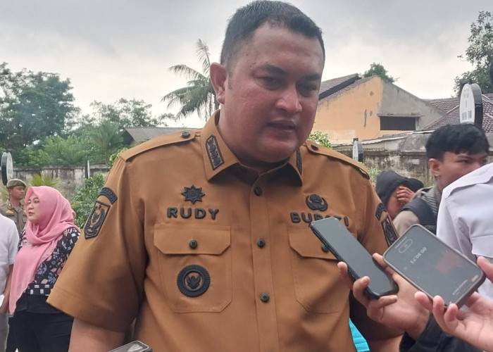 Bupati Bogor Sebut Sudah Instruksikan Pemetaan Jalan Rusak di Kabupaten Bogor