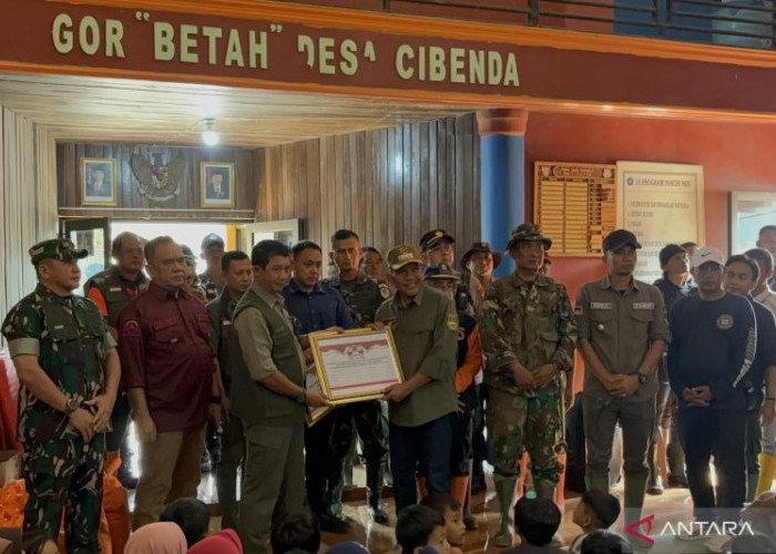 Dana DSP Rp250 Juta Diserahkan BNPB Untuk Tangani Korban Longsor di Cibenda, Cipongkor, Kabupaten Bandung