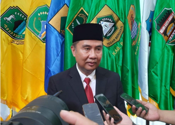 Pj Gubernur Jabar Tetapkan UMK Tahun 2025: Kota Bekasi Tertinggi dan Banjar Terendah