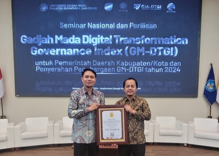 Digelar UGM dan Kemenkominfo, Pemkab Bandung Raih Penghargaan GM-DTGI Award 2024 