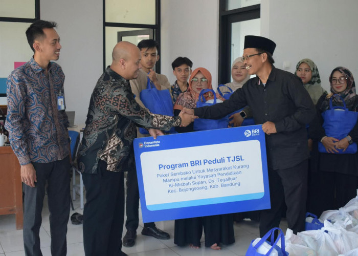 Wujudkan Pembangunan Berkelanjutan, BRI Peduli Salurkan Bantuan Sembako Bagi Masyarakat Rentan di Tegalluar
