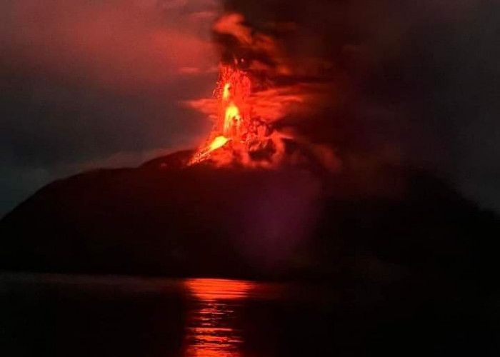 Gunung Ruang Erupsi Naik Jadi Awas Potensi Tsunami, Warga Diimbau Waspada