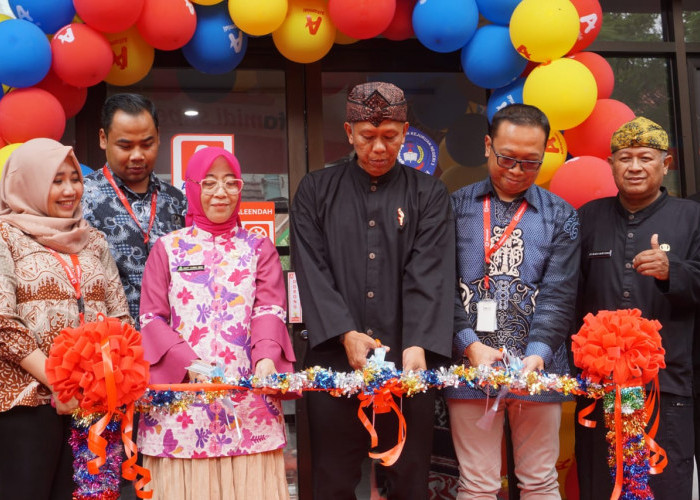 Alfamidi Tingkatkan Pendidikan Vokasi Melalui Program Teaching Factory di SMKN 3 Baleendah