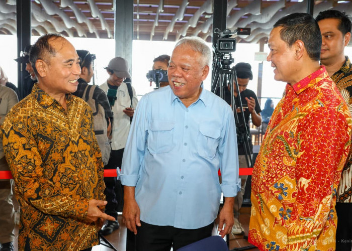 Wujudkan Ekosistem Perkotaan di Nusantara, Otorita IKN Teken PKS KPBU dan Investasi Langsung Swasta Murni