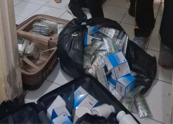Polisi Gerebek Gudang Obat Keras di Perum GBI Bojongsoang, Enam Orang Diamankan 
