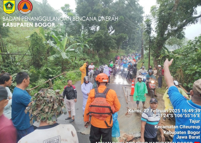 Hujan Intensitas Tinggi dan Luapan Air Sungai Cipicung Sebabkan Jembatan Citeureup-Sukamakmur Amblas