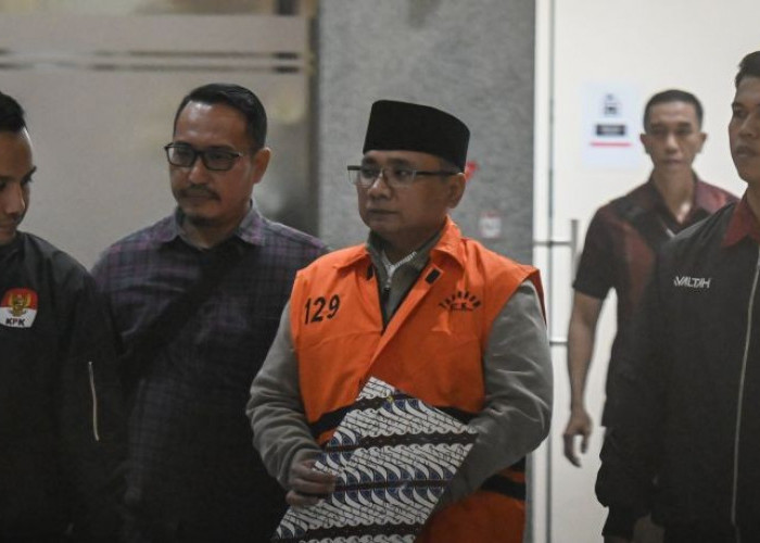 KPK Sebut Yaqut Sedang Diperiksa Kesehatannya di RS Polri Sebelum Masuk Rutan