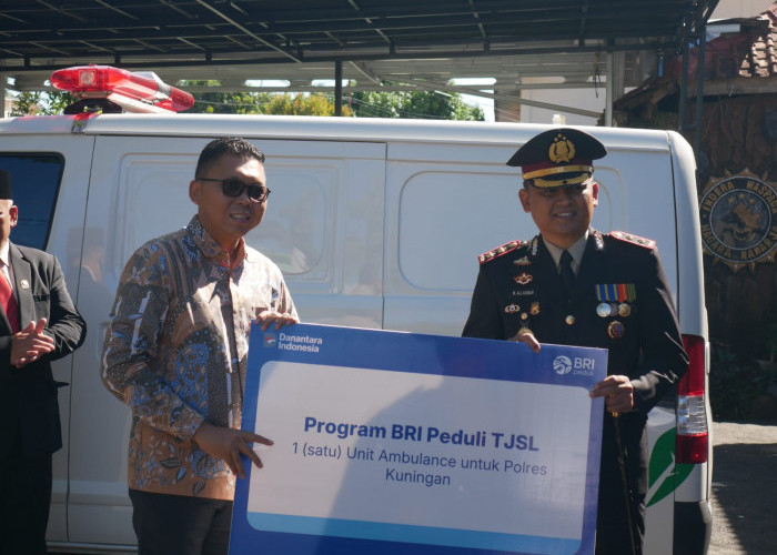 Wujud Sinergi Kemitraan, BRI Peduli Serahkan Bantuan 1 Unit Ambulans kepada Polres Kuningan