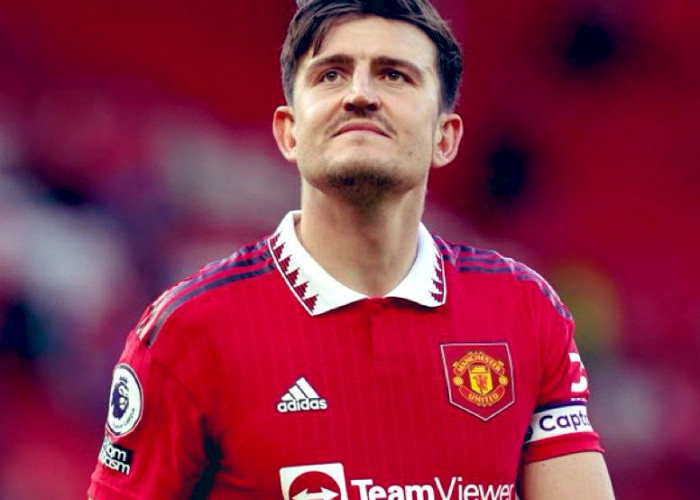 MU Akan Copot Maguire sebagai Kapten Jika Kekeh Bertahan 