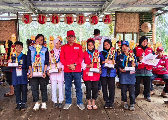 Ratusan Anggota PMR Ikuti Jumpa Bakti Gembira PMI Kabupaten Bandung