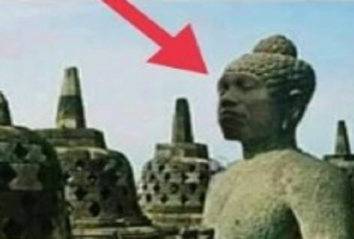 Roy Suryo Beberkan Akun Pengunggah Pertama Foto Stupa Mirip Jokowi