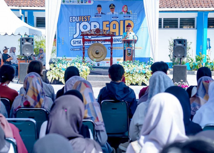 Disdik Jabar Dukung Edufest Job Fair SMKN 2 Sumedang, Sediakan Lebih dari 1.300 Lowongan Kerja 