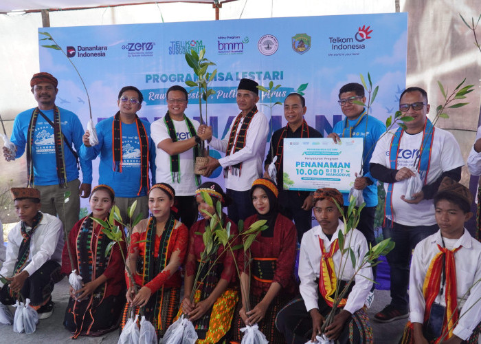 TelkomGroup Tanam 20 Ribu Mangrove, Menumbuhkan Ketahanan Ekosistem Pesisir