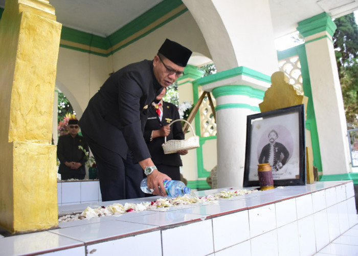 Sambut Hari Jadi ke-383, Forkopimda Kabupaten Bandung Ziarah ke Makam Mantan Bupati Bandung 