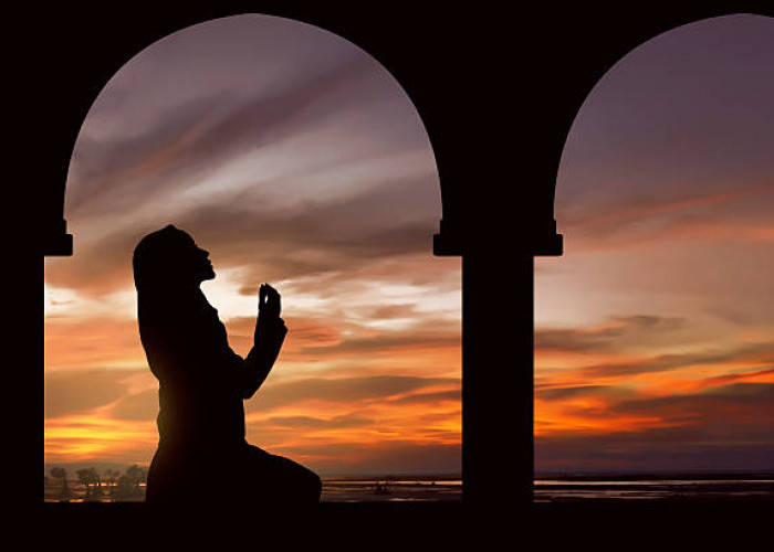 Lirik Sholawat Munjiyat Lengkap, Arab, Latin dan Artinya, Miliki Makna Dalam Penuh Doa