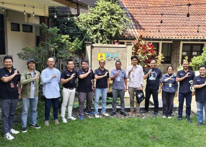 Jalin Kolaborasi Komunikasi Digital PLN Icon Plus SBU Regional Jawa Barat Gelar Media Visit