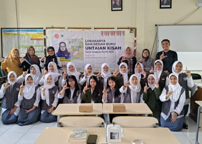 Ekstrakulikuler KLIPS SMAN 1 Cisarua Lounching Buku Pertamanya 