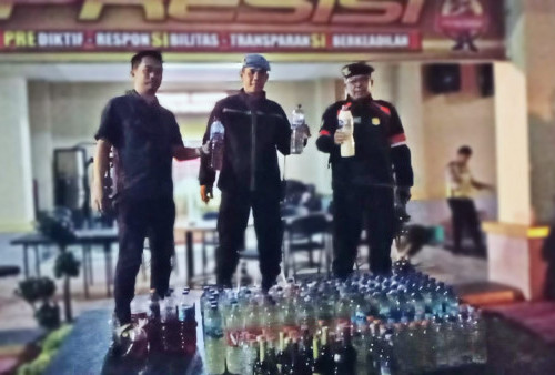 Polresta Bogor Sisir Pedagang Miras Berkedok Rumah, Ratusan Miras Oplosan Berhasil Disita