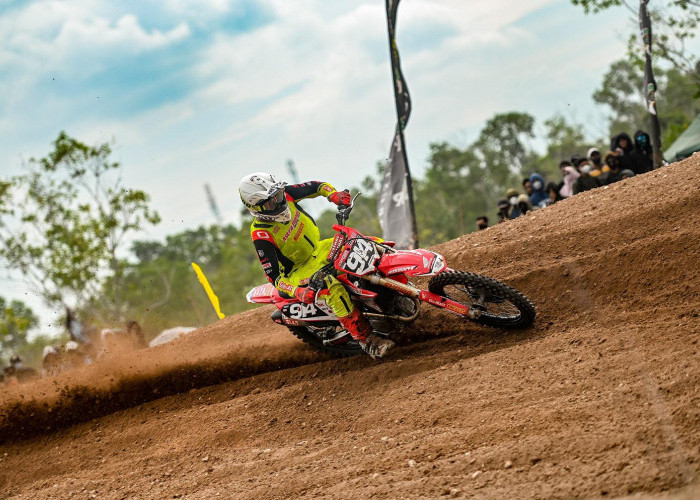 Duet Arsenio dan CRF250R, Bidik Podium di Putaran Ketiga Kejurnas Motocross