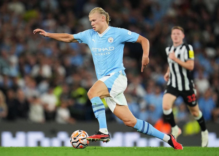 Barcelona Mau Saingi Real Madrid untuk Dapatkan Striker Manchester City Erling Haaland?