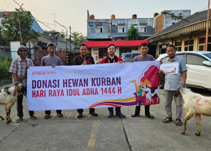 Sambut Idul Adha 1444 Hijriah, Coca-Cola Europacific Partners Indonesia Donasi Hewan Kurban ke Masyarakat 