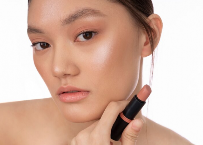 5 Rekomendasi Lipstik Nude Produk Lokal yang Layak Dibeli di Tahun 2024