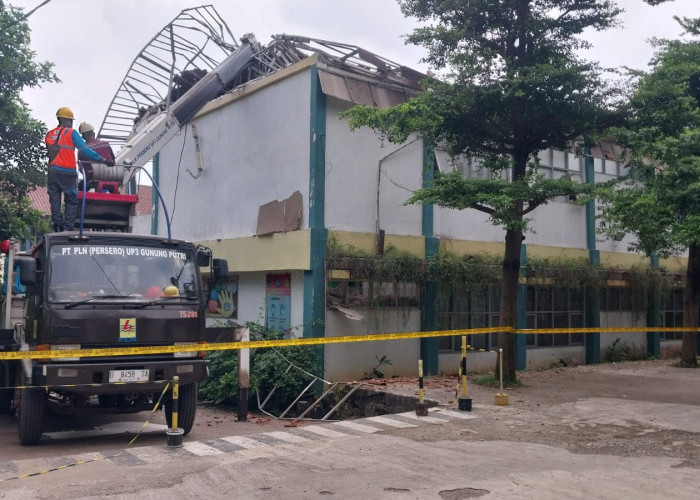 Kepala SMKN 1 Negeri Cileungsi Sebut Ajukan Revitalisasi Sebelum Atap Bangunan Ambruk