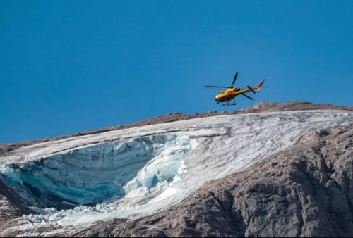 Longsor Es Pegunungan Alpen Menewaskan Tujuh Orang di Italia, Akibat Krisis Iklim!