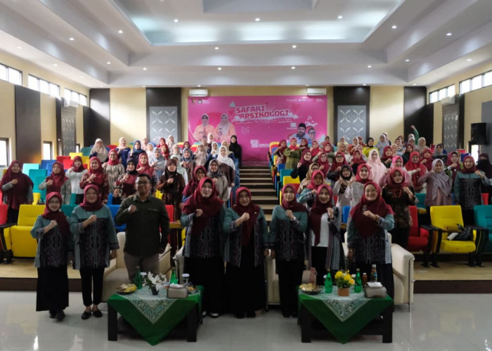 Edukasi Pola Asuh Adaptif, DWP Diskominfo Dorong Penguatan Literasi Digital Keluarga