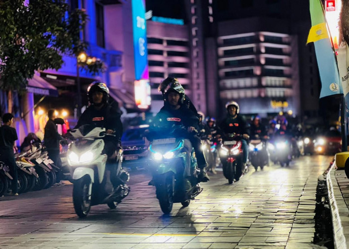 Semangat Kebersamaan Warnai Nocturnity Riding di Kota Bandung