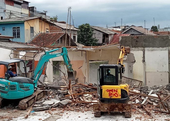 Pasca Longsor, Pemkot Bogor Bongkar Bangunan Rawan Bencana: Tak Miliki IMB