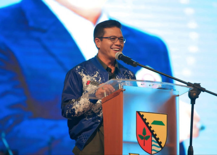  Teladan Taat Hukum, Tri : Bupati Diam Bukan Menghindar, Tapi Hormati Pengadilan