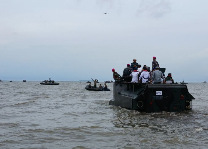 Aksi Gabungan 1.500 Personel untuk Bongkar Pagar Laut Sepanjang 30 Kilometer di Tangerang