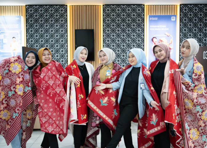Semarakkan Kemerdekaan RI ke-81, BRI Region 9 Bandung Hadirkan Nuansa Merah Putih Ramah Lingkungan di Kantor 