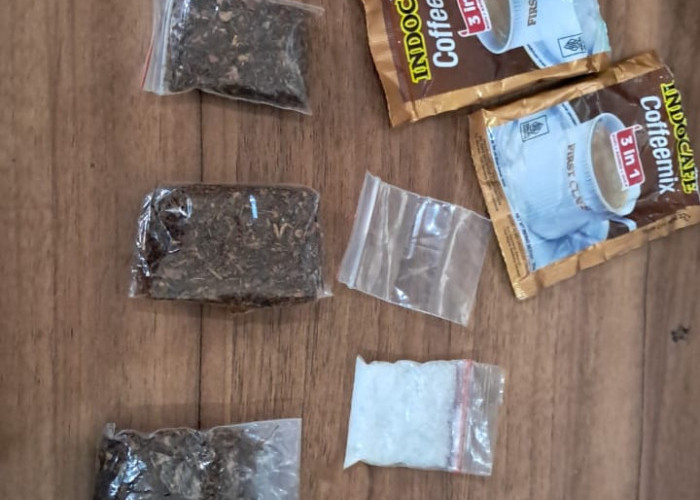 Pria Paruh Baya Selundupkan Narkoba Sabu dan Tembakau Sintetis Ke Rutan Bandung Melalui Kemasan Sachet Kopi
