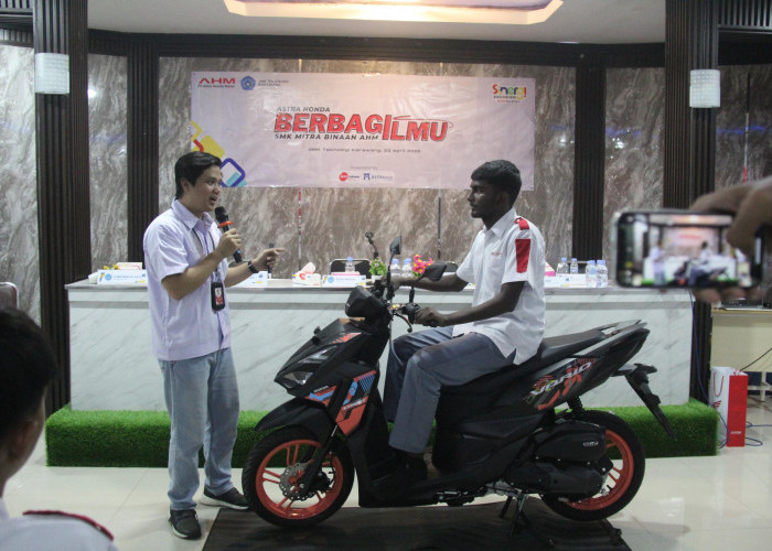 Astra Honda Berbagi Ilmu, Perkuat Kompetensi Siswa SMK Teknologi Karawang